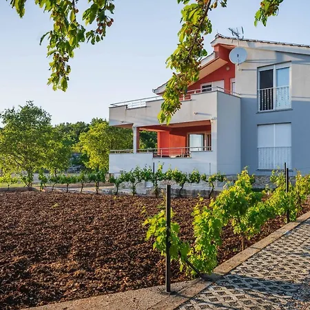Kulusic House Unesic